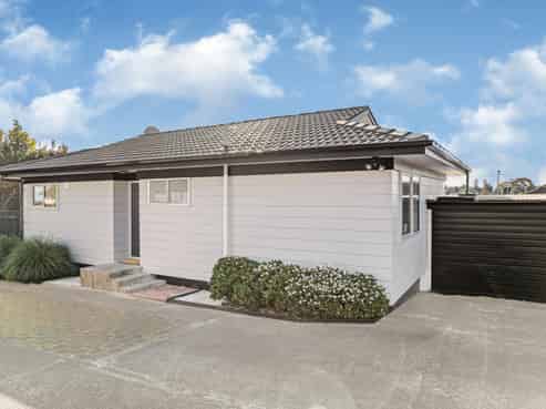 2/119 Pigeon Mountain Road, Half Moon Bay