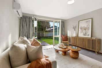 2/43 Whitmore Street, Edgeware