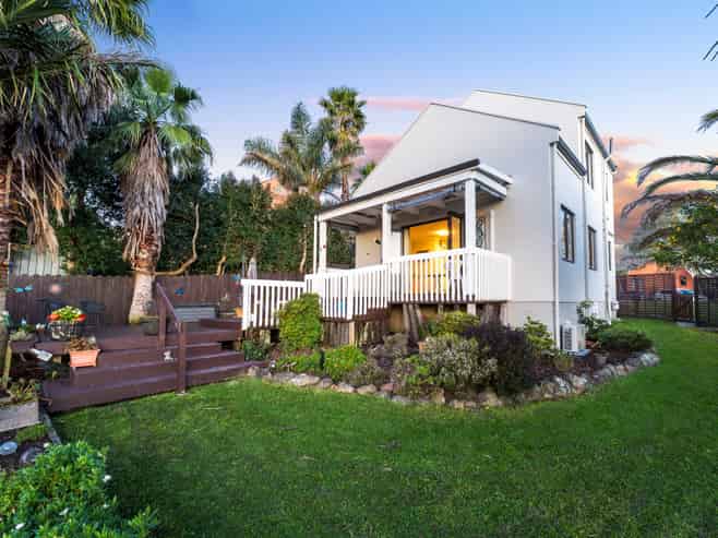 13 View Ridge Drive, Ranui