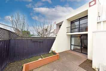 5/5 Kipling Street, Addington