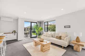 8 Tara Crescent, Ravenswood