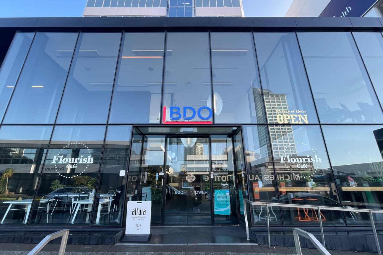 Premium Office Opportunity with Ocean Views - Görünüm 6