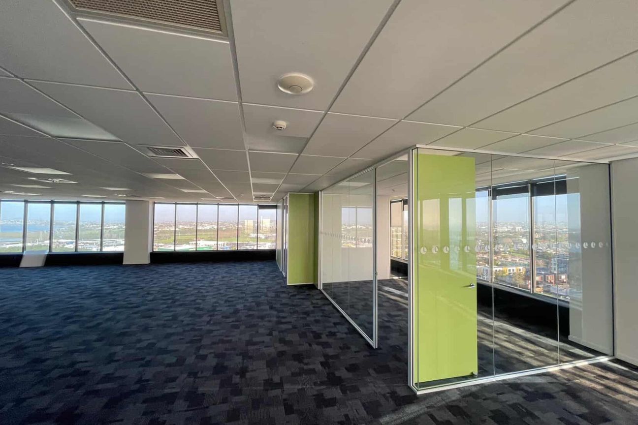 Premium Office Opportunity with Ocean Views - Görünüm 4