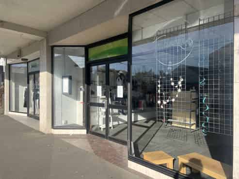 Kelburn retail