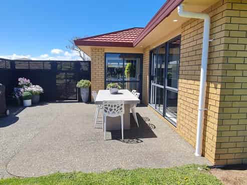 32 Monarch Place, Paraparaumu Beach