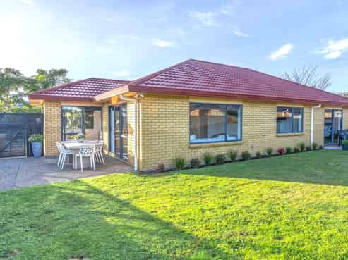 32 Monarch Place, Paraparaumu Beach