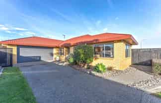 32 Monarch Place, Paraparaumu Beach