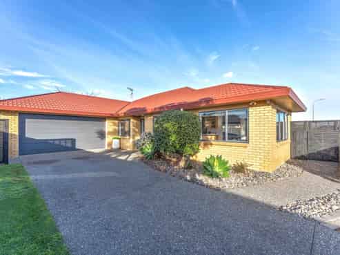 32 Monarch Place, Paraparaumu Beach