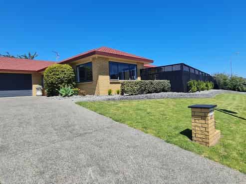 32 Monarch Place, Paraparaumu Beach