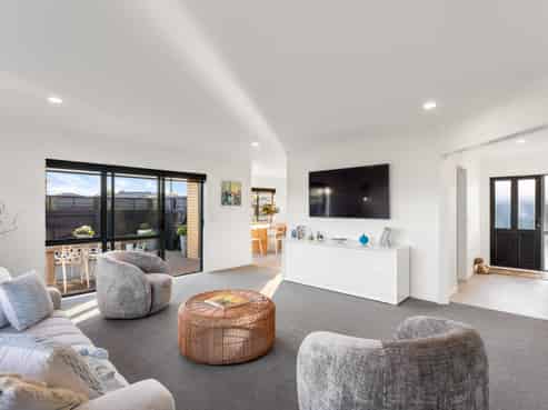 32 Monarch Place, Paraparaumu Beach