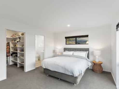 32 Monarch Place, Paraparaumu Beach