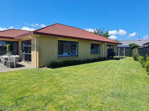 32 Monarch Place, Paraparaumu Beach