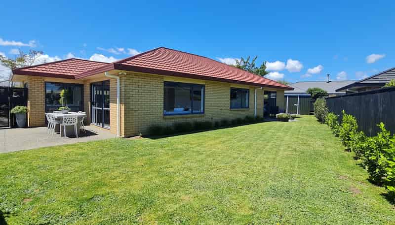 32 Monarch Place, Paraparaumu Beach