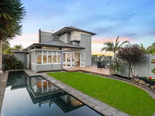 8 Almorah Place, Epsom