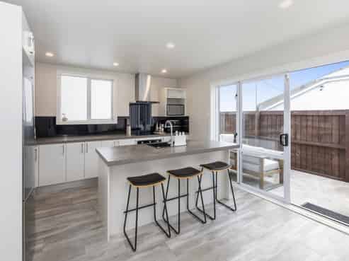 71 Nursery Road, Phillipstown