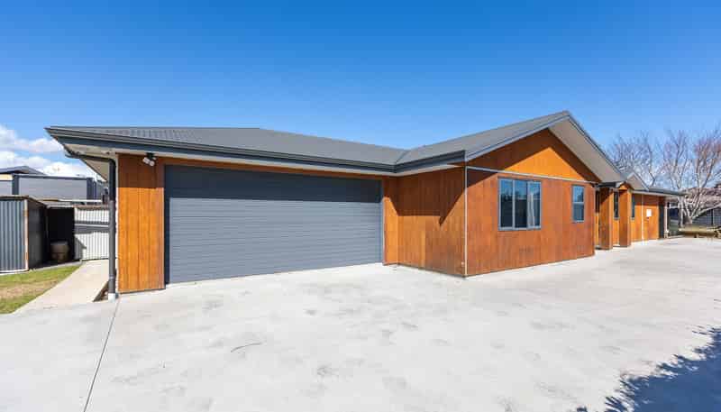 15A Carthew Street, Okato