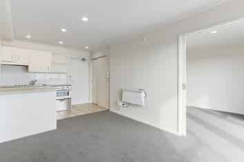 7B/18 Ronwood Avenue, Manukau