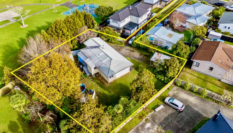 26 Kirrie Avenue, Te Atatu South