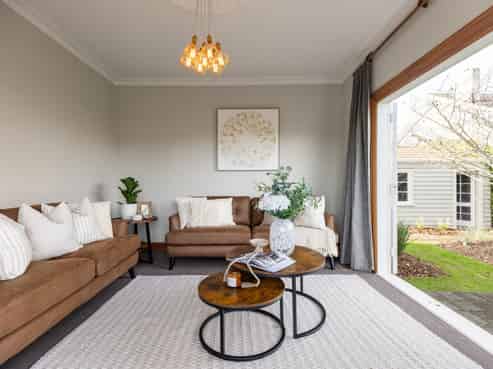 1050B River Road, Queenwood