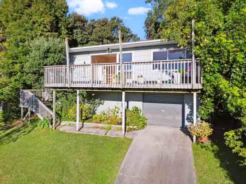 4B Scott Road, Stanmore Bay