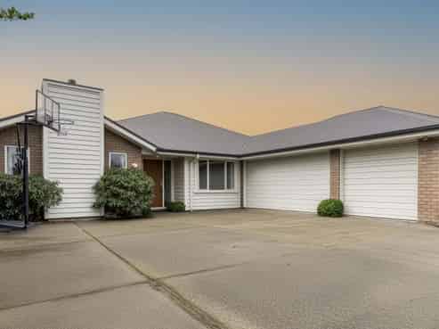 75 Somerville Crescent, Aidanfield