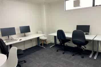 Prime office available Lincoln road 