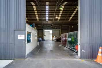 Tenanted Industrial in Prime Onekawa Spot