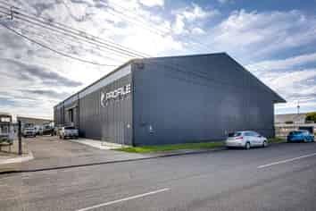 Tenanted Industrial in Prime Onekawa Spot