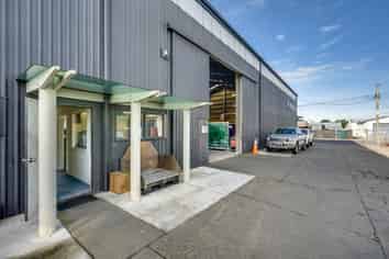 Tenanted Industrial in Prime Onekawa Spot