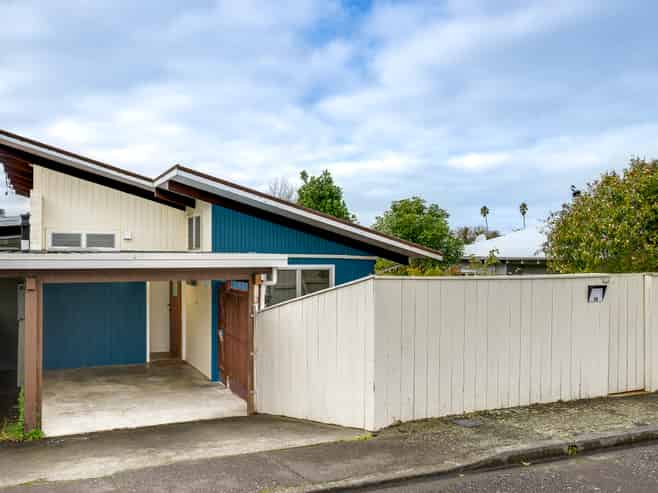 9a Selwyn Road, Hospital Hill