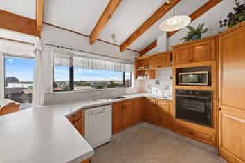 1B Alamar Crescent, Mangawhai Heads