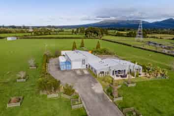 1328 Upland Road, Kaimiro