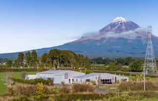 1328 Upland Road, Kaimiro