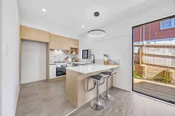 9B Larne Avenue, Pakuranga Heights