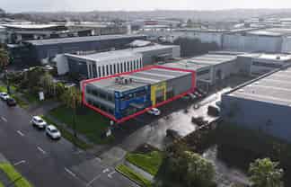 Stylish Albany Showroom + Warehouse - 819sqm