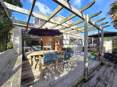 328B Kenwood Drive, Matarangi