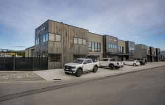 Prime Commercial Real Estate Lease or Purchase - Cromwell 