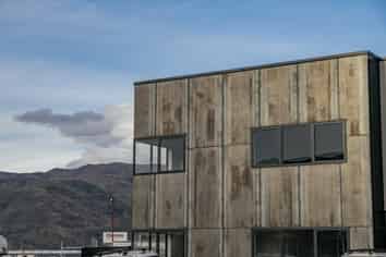 Prime Commercial Real Estate Lease or Purchase - Cromwell 