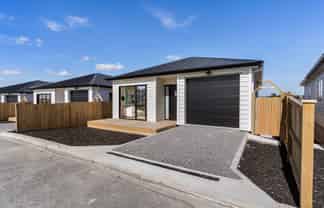 75 Tributary Parade, Karaka