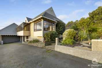 225 Larnach Road, Waverley