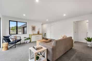 104 Moulson Street, Strathern