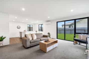 104 Moulson Street, Strathern