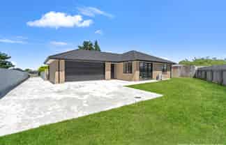 104 Moulson Street, Strathern