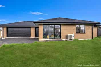 104 Moulson Street, Strathern