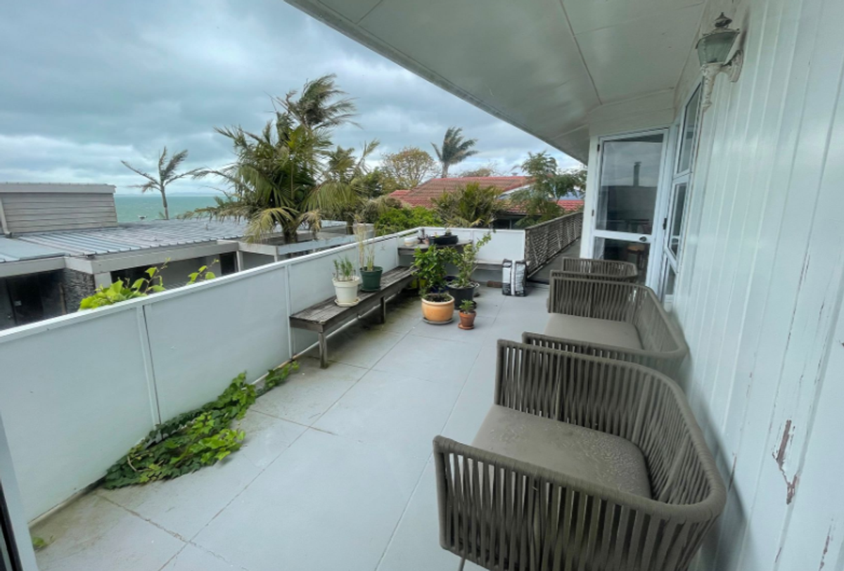 Charming 4BR Home in Bucklands Beach