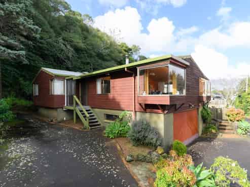 2C Queensway, Three Kings