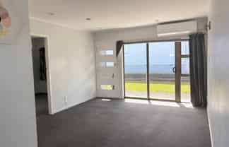 2/81 White Swan Road, Mount Roskill