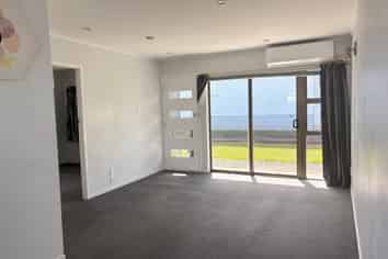 2/81 White Swan Road, Mount Roskill