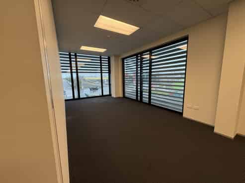 Quality Montreal Street Office