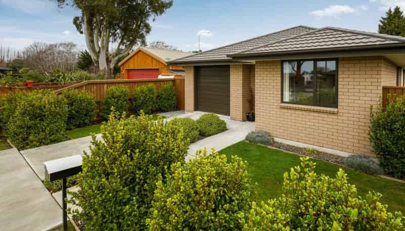 28 John Raven Lane, Woodend